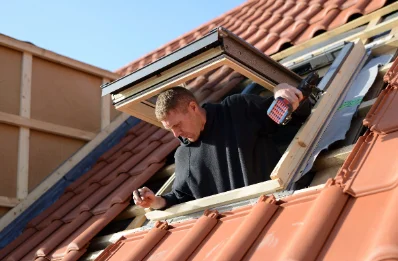 Pose de fenêtres de toit Velux à Guengat